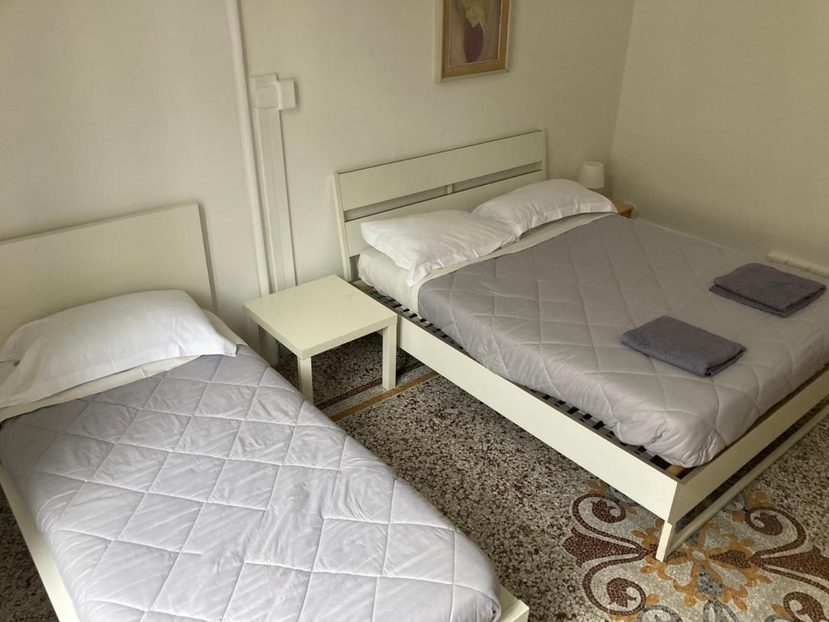 ג'נובה Guest House Roma מראה חיצוני תמונה